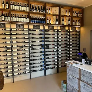 https://rooms-and-wine-al-castello.it-tuscanyhotel.com